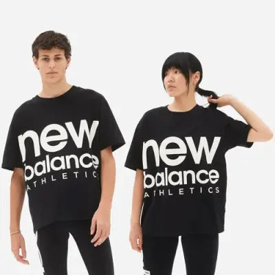 New Balance Koszulka unisex New Balance UT23505BK – czarna