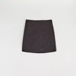 Spódnica mini z rozcięciem - Czarny