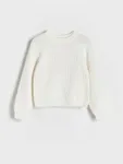 Sweter o regularnym fasonie, wykonany z dzianiny z bawełną. - złamana biel