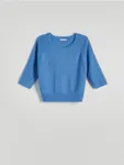 Sweter o regularnym kroju, wykonany z lekkiej dzianiny. - niebieski