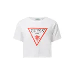 Guess T-shirt o krótkim kroju z nadrukiem z logo