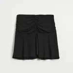 Czarna spódnica mini z drapowaniem - Czarny