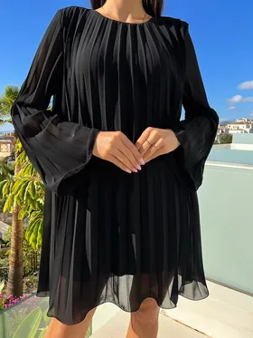 Czarna Plisowana Sukienka