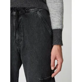REVIEW Jeansy cargo z elastycznymi zakończeniami nogawek