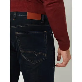 MAC Spodnie sztruksowe o kroju modern fit z dodatkiem streczu model ‘Arne Pipe’