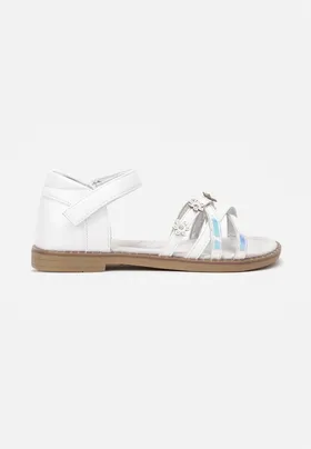 Białe Sandały Chionice