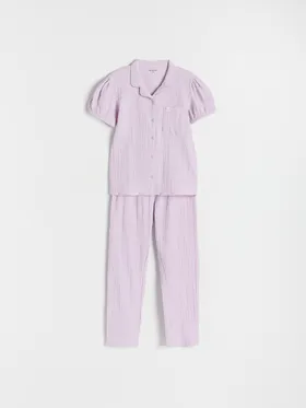Piżama składająca się z koszulki i spodni, uszyta z bawełny. - lawendowy