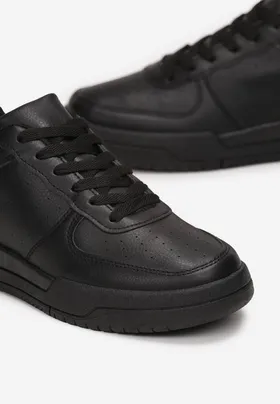 Czarne Buty Sportowe Sznurowane z Perforacją Corise