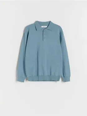 Lekki sweter typu polo o regularnym fasonie, wykonany z przyjemnej w dotyku, bawełnianej dzianiny. - niebieski