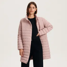 Pikowany płaszcz z wiązaniem - Różowy