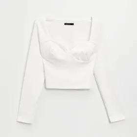 Krótka bluzka z dekoltem w serce biała - Kremowy