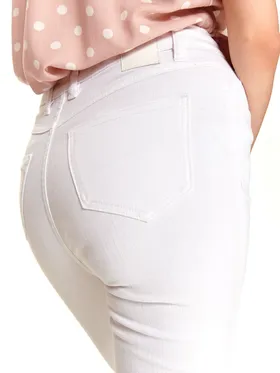 Białe spodnie jeansowe skinny
