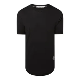 Calvin Klein Jeans T-shirt o kroju long fit z naszywką z logo