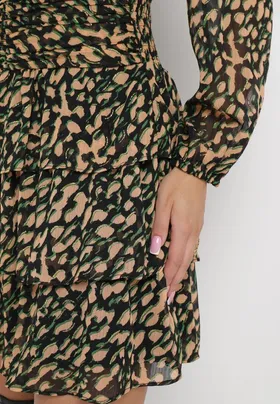 Zielona Rozkloszowana Sukienka Mini w Modny Print Ozdobiona Brokatem Ifigentta