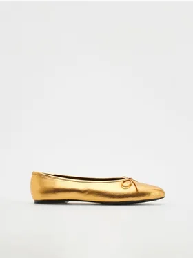 Buty z kolekcji PREMIUM wykonane z naturalnej skóry. - złoty