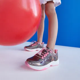 Holograficzne sneakersy - Różowy