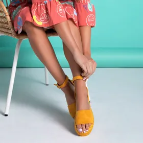 Żółte damskie sandały na platformie Sitra - Obuwie - Żółty