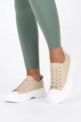 Beżowe trampki na platformie damskie buty sportowe sznurowane casu r-100