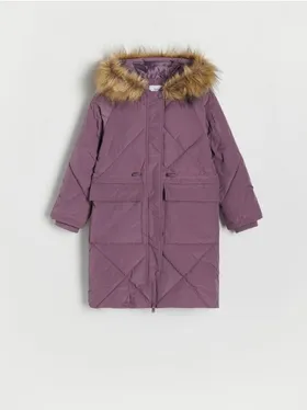 Płaszcz o prostym fasonie, wykonany z gładkiej, pikowanej tkaniny z ociepleniem z recyklingu. - fioletowy