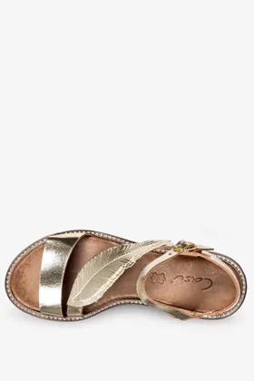 Złote sandały skórzane damskie płaskie z liściem produkt polski casu 933