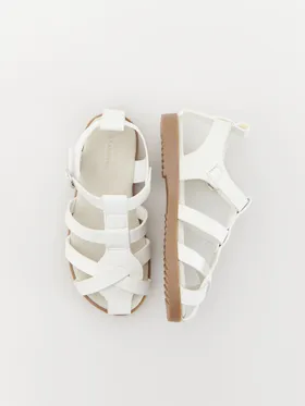 Buty typu sandały, wykonane z imitacji skóry. - biały