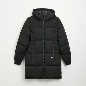 Pikowany płaszcz z kapturem czarny - Czarny