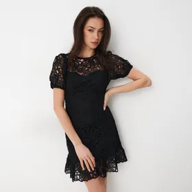 Koronkowa sukienka mini - Czarny