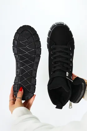 Czarne trampki na platformie wysokie buty sportowe sznurowane z kieszonką Casu PC88