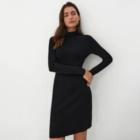 Swetrowa sukienka mini - Czarny