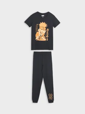 Wygodna, bawełniana piżama z nadrukiem Naruto. - czarny