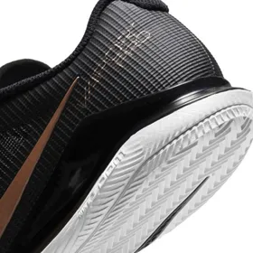 Damskie buty do tenisa na korty ziemne NikeCourt Air Zoom Vapor Pro - Czerń
