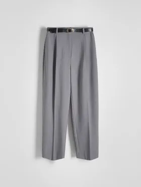 Spodnie o prostym fasonie, wykonane z gładkiej tkaniny z domieszką wiskozy. - szary