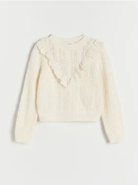 Sweter o prostym kroju, wykonany z ażurowej dzianiny. - złamana biel