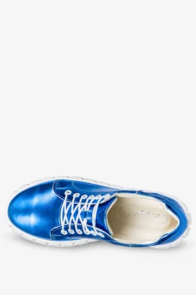 Niebieskie trampki skórzane damskie sneakersy metaliczne sznurowane produkt polski casu 469-z