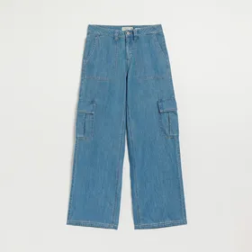 Niebieskie jeansy wide leg z kieszeniami cargo - Niebieski