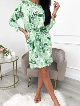 Zielona Sukienka w Roślinny Wzór