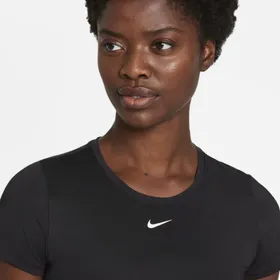 Damska koszulka z krótkim rękawem o dopasowanym kroju Nike Dri-FIT One - Czerń