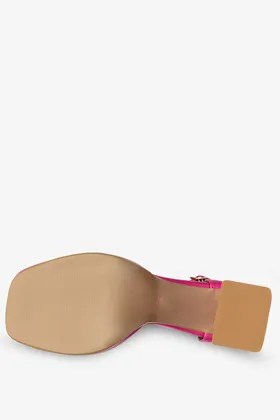 Fuksjowe sandały skórzane damskie na klocku z zakrytą piętą produkt polski casu 2321