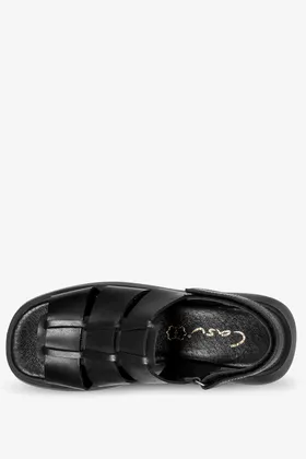 Czarne sandały skórzane na platformie produkt polski casu 40330