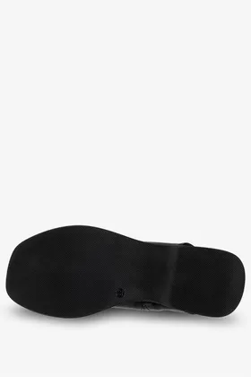 Czarne sandały skórzane na platformie paski na krzyż produkt polski casu 40357