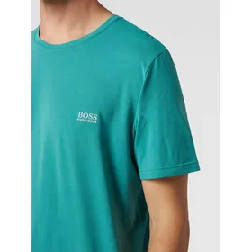 BOSS T-shirt o kroju regular fit z wyhaftowanym logo