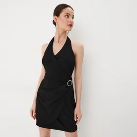 Elegancka czarna sukienka mini - Czarny