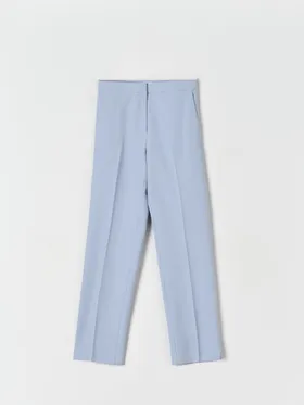 Eleganckie spodnie cygaretki uszyte z szybkoschnącego materiału z domieszką elastycznych włókien. Możesz dobrać do nich pasującą marynarkę i stworzyć komplet. - niebieski