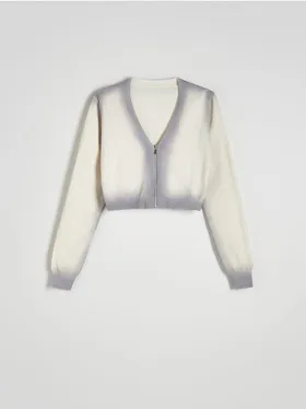 Sweter o krótszym kroju, wykonany z bawełnianej przędzy z efektem gradientu. - złamana biel