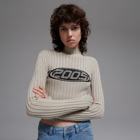 Dopasowany sweter z motywem 2005 beżowy - Kremowy