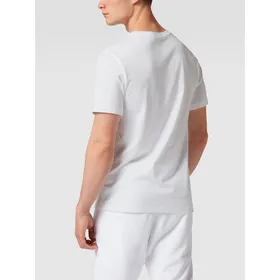 Nike T-shirt o kroju standard fit z motywem z nadrukiem