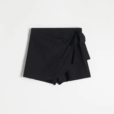 Reserved Szorty imitujące spódnicę - Czarny