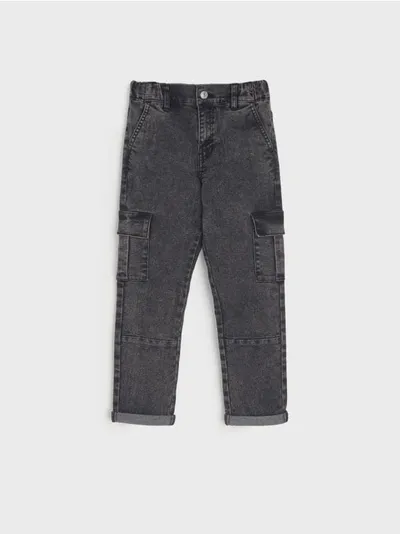 Sinsay Wygodne jeansy wykonane z bawełnianej tkaniny. - szary
