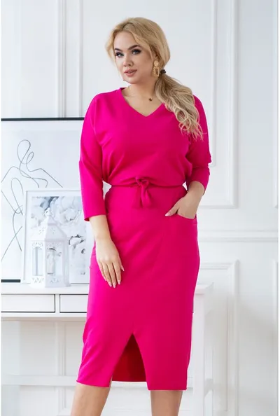 XL-ka Różowa dresowa ołówkowa sukienka plus size - ROSMARY