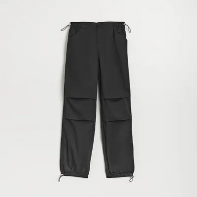 House Gładkie spodnie jogger parachute czarne - Czarny